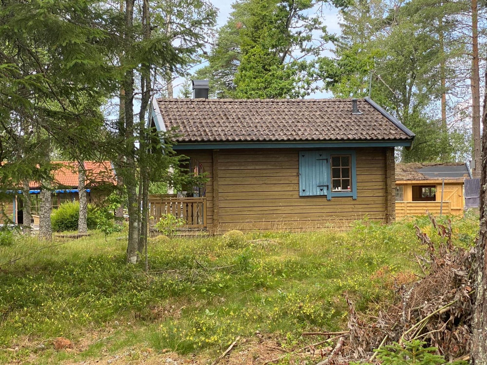 Timrad Stuga I Kanten Av Skogen Med Spa Moejlighet Mullsjo Exterior photo